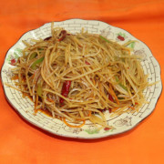109. Spicy &amp; Sour Shredded Potatoes 酸辣土豆丝（辣）