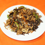 145. Spicy Pork with Chinese Fungus on Rice 木须肉丝饭 