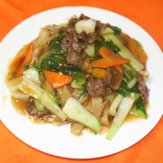 209. Beef Ho Fun with Gravy 湿炒牛河