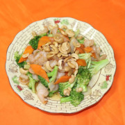 25. King Prawns with Cashew Nuts 腰果虾仁