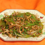 55. Shredded Pork with Capsicum (Spicy)青椒肉丝（辣）