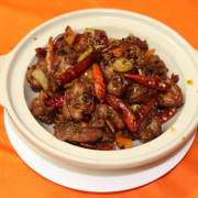 87. Spicy Bone‐in Chicken with Garlic 香辣蒜鸡煲