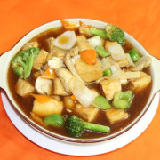 97. Vegetarian Tofu with Vegetables 红烧豆腐